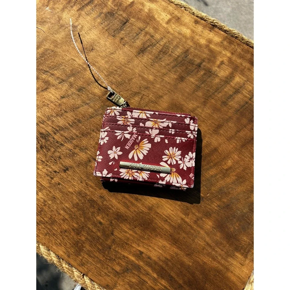 Steve Madden Floral Mini Wallet Card Holder Zip Coin Purse ID Window Burgundy